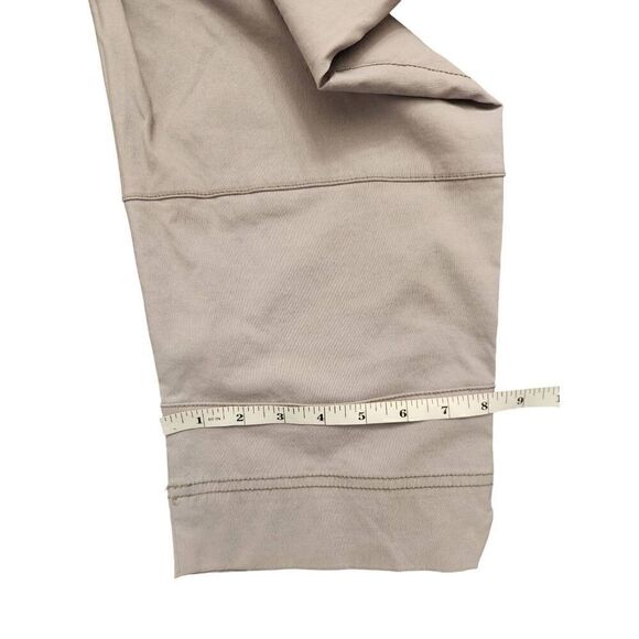 Athleta 3/4 Long Nylon Cargo Shorts Gray size 6 (31x17) drawstring snap zipper - Picture 10 of 11